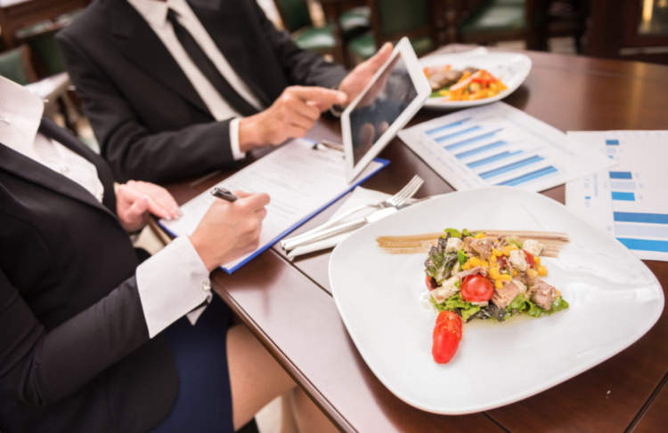 How To Properly Deduct Meals For Business Travel